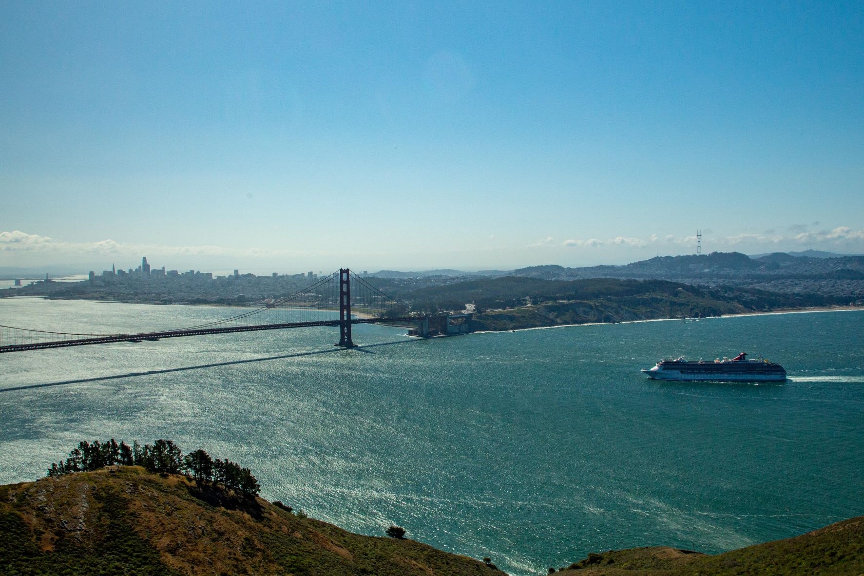 Carnival Miracle Nears Arrives In San Francisco_resized