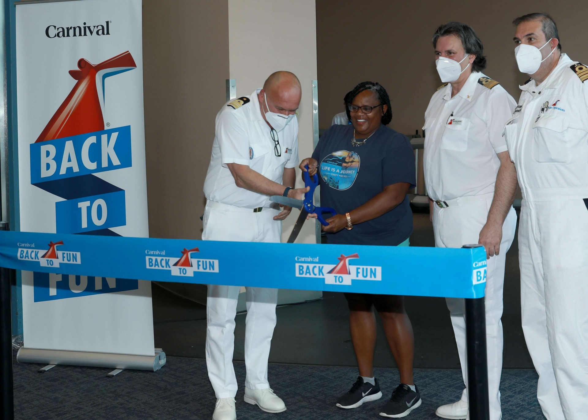 With Carnival Magic’s sailing today, Carnival Cruise Line marks its return to guest operations from Norfolk, Va. with the first cruise to set sail from the city since 2019 on the largest ship to ever depart from the city’s Half Moone Cruise Center.