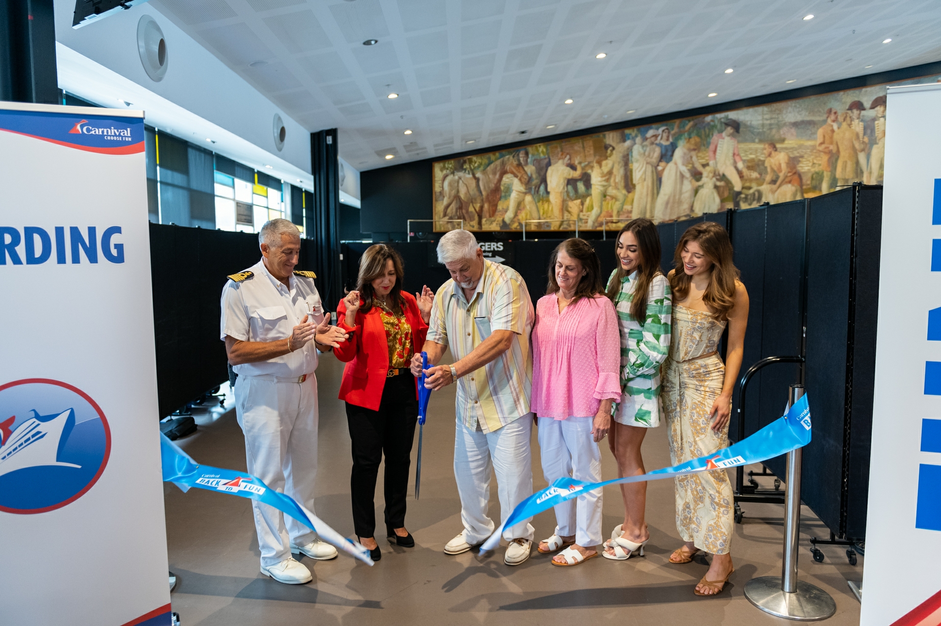 Carnival Splendor's Back to Fun ribbon-cutting in Sydney