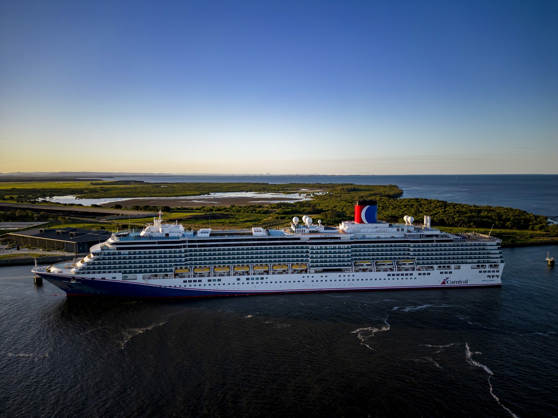 Carnival Luminosa joins 2023 Alaska season and sails in US for first time-min