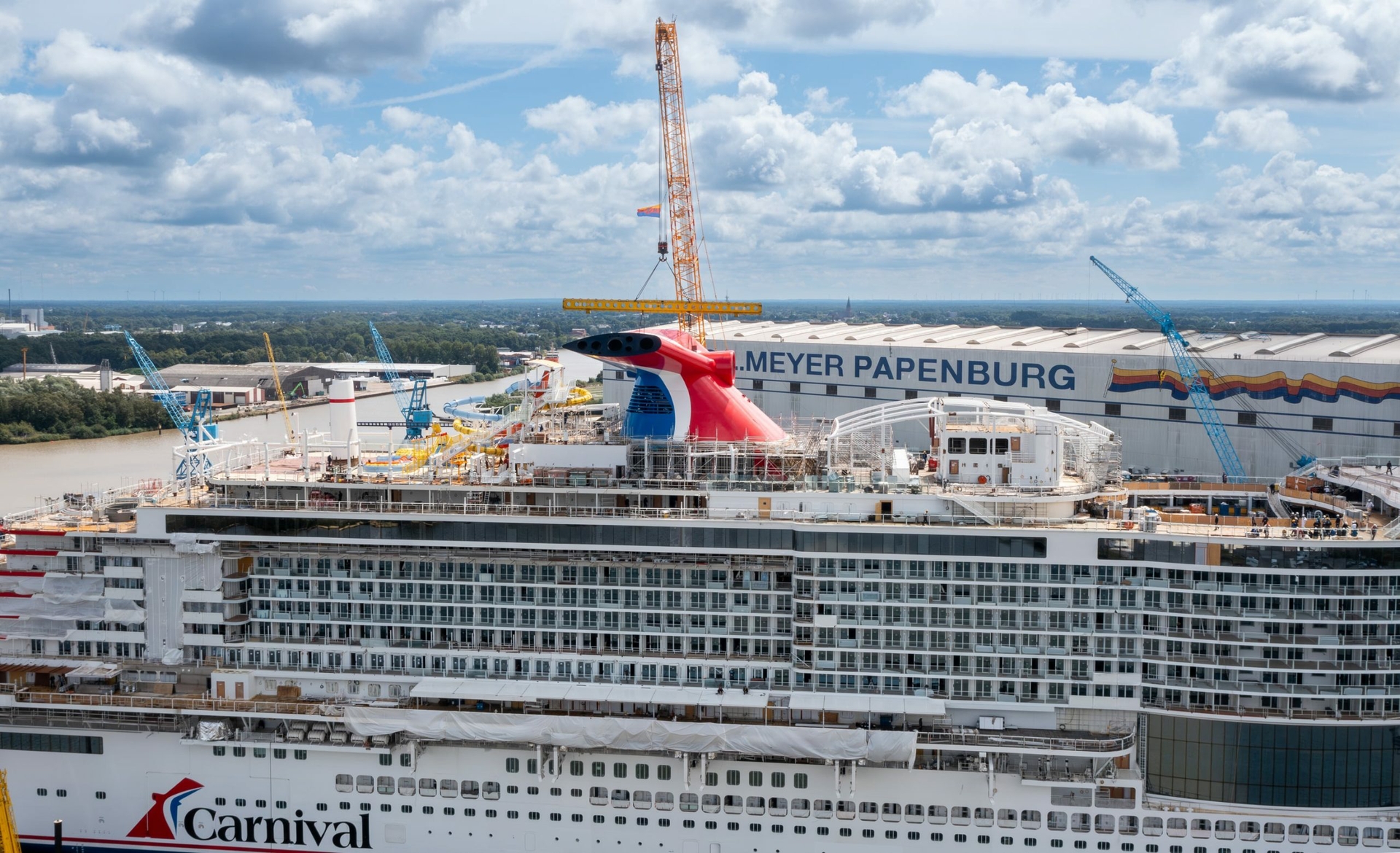 Carnival Jubilee's funnel is a quinetessential symbol she's a ship made for fun-min