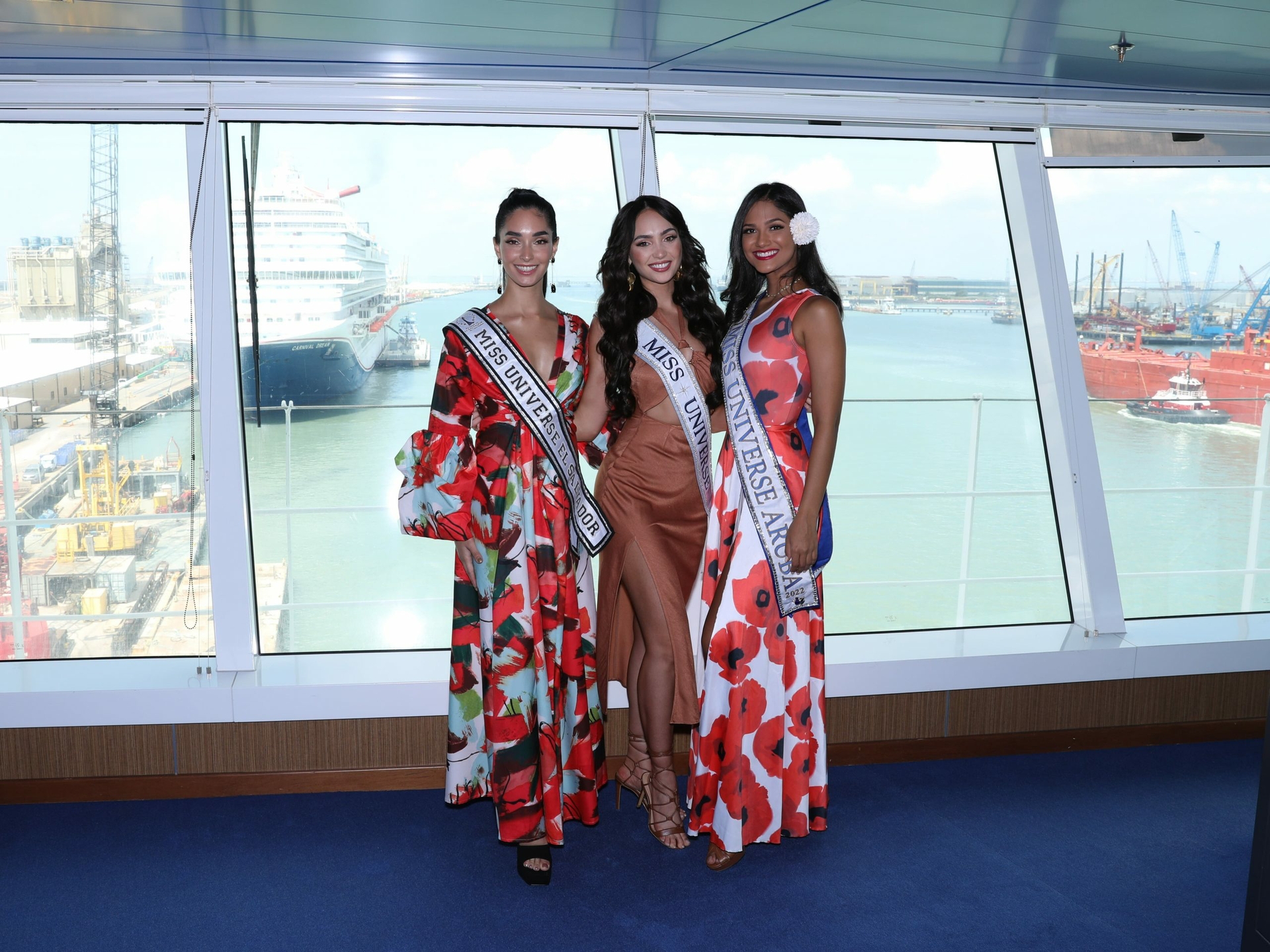 Miss Universe Titleholders sail Carnival Vista-min