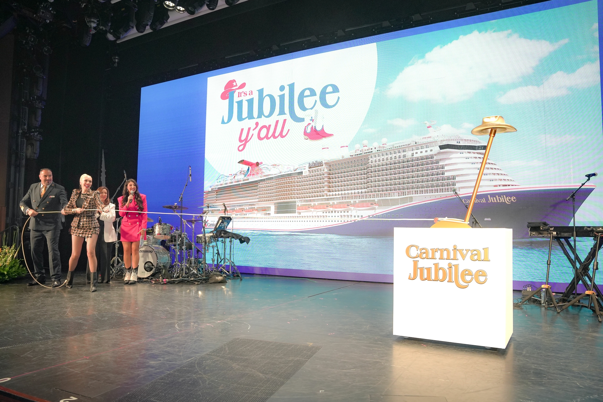 Carnival Jubilee Godmother Gwen Stefani Christens Ship
