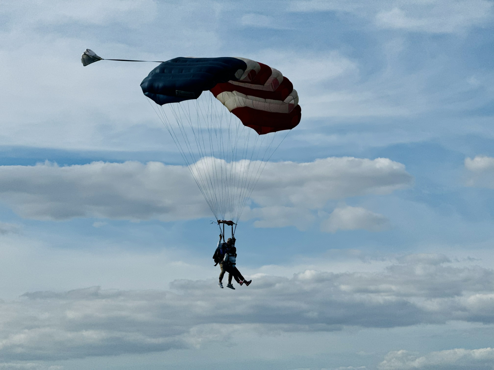 Carnival President Christine Duffy tandem skydives over Tampa Bay