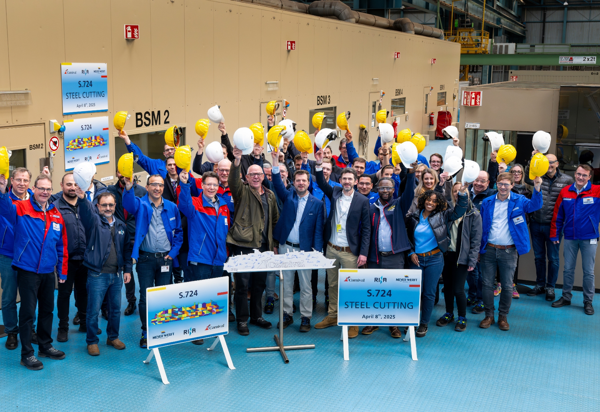 Shipbuilding team celebrates official start of Carnival Festivale construction