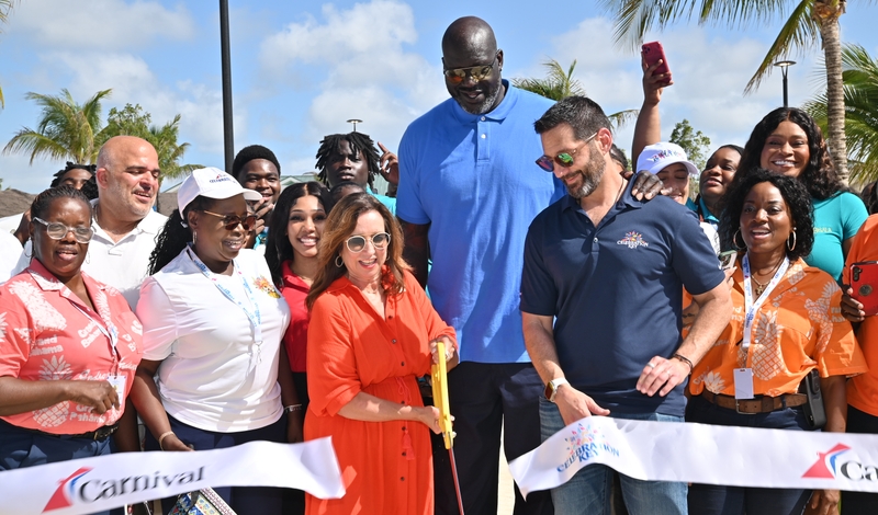 Christine Duffy, Shaquille O'Neal and Josh Weinstein
