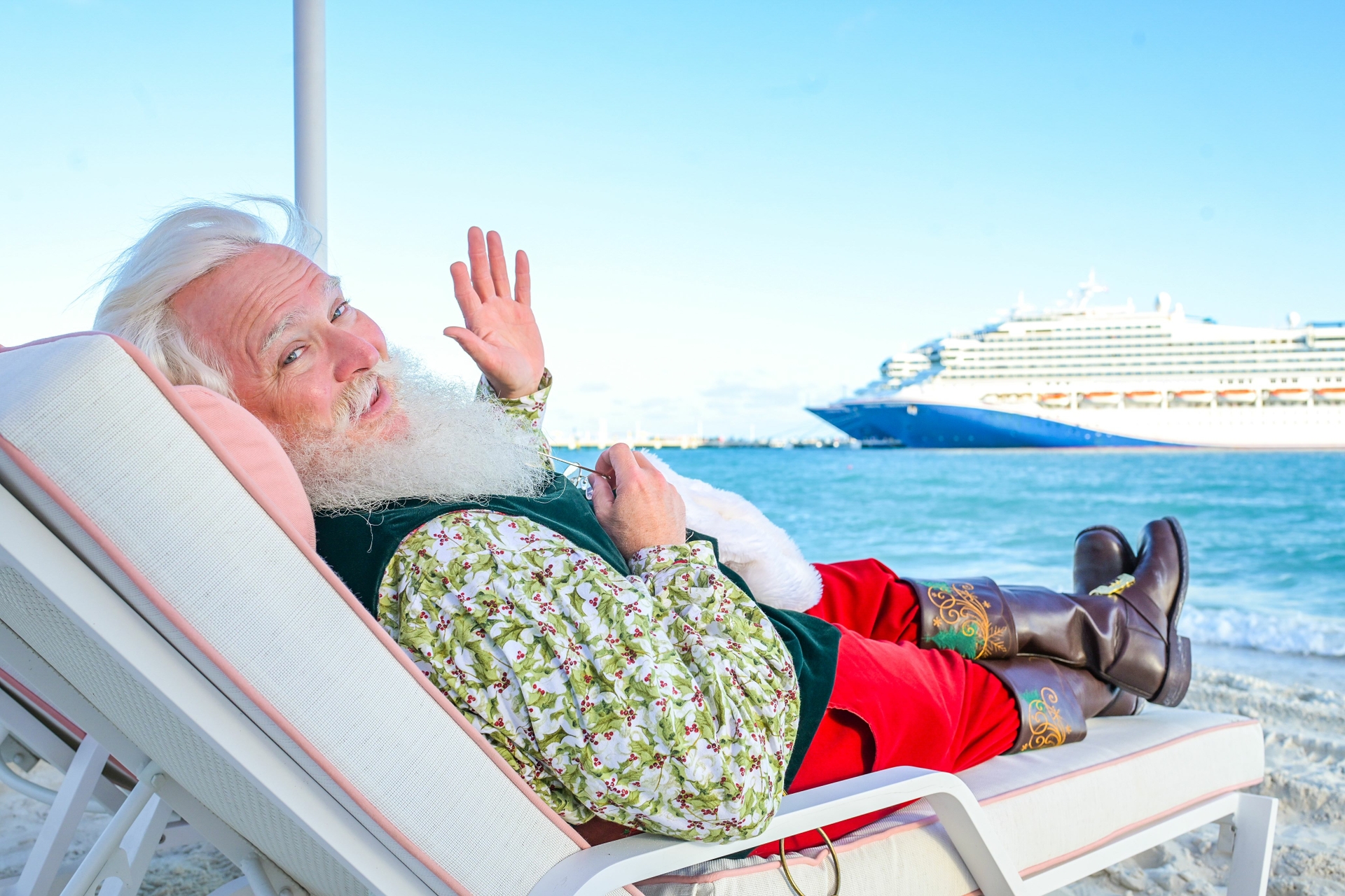 Santa takes a tropical holiday at Celebration Key