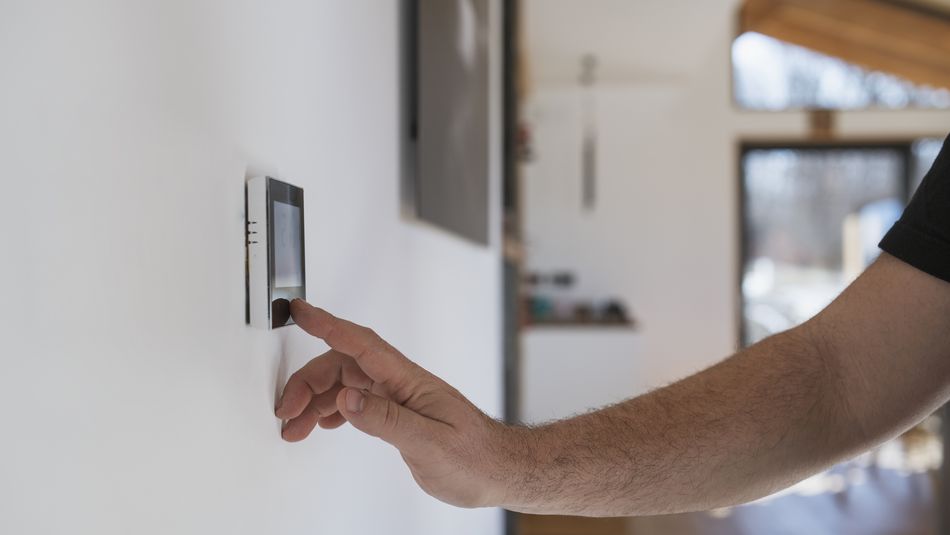 Stay Cool and Save: Simple Ways to Reduce AC Costs thumbnail