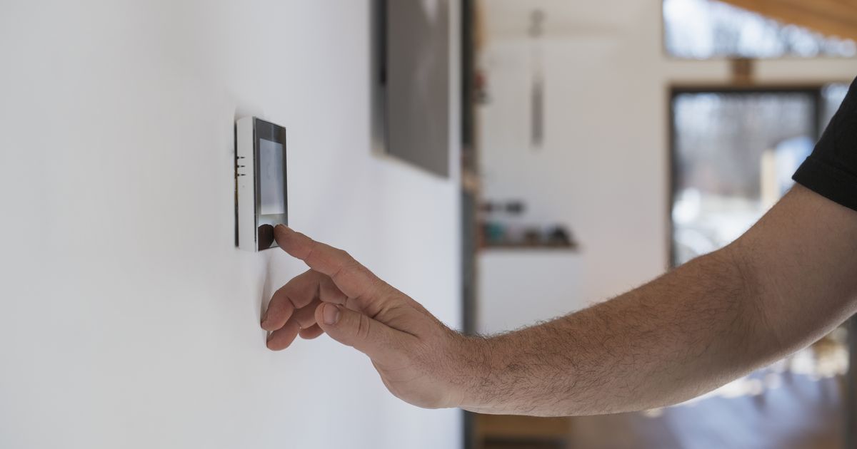 Stay Cool and Save: Simple Ways to Reduce AC Costs
