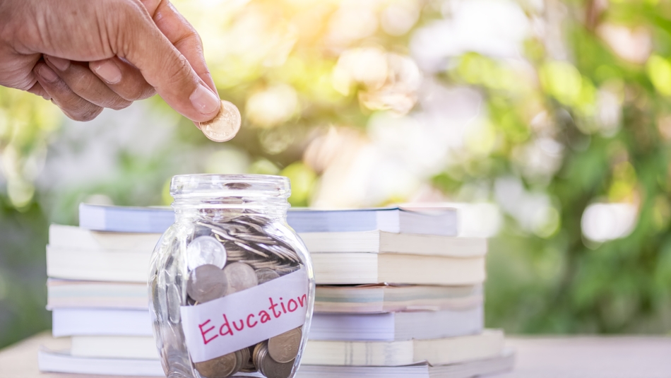 Preparing for College: What Students Need to Know About Paying for School thumbnail