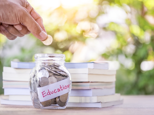 Preparing for College: What Students Need to Know About Paying for School thumbnail