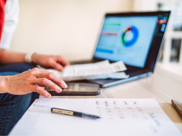 Small Changes, Big Savings: Finding Money in Your Monthly Budget thumbnail