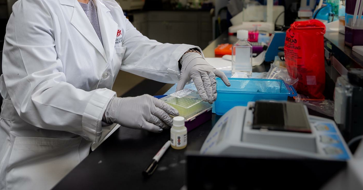 Communities to Careers: Medical Lab Professionals | UNM HSC Newsroom