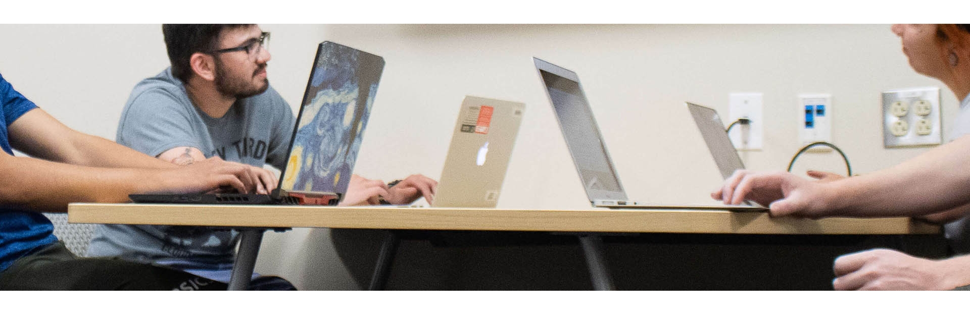 laptop-banner