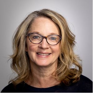 SANDERS_HEIDI-7153-2505 x 2505