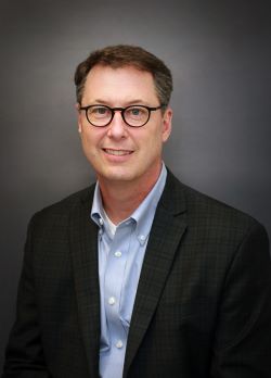 Portrait of Rob Berntsen