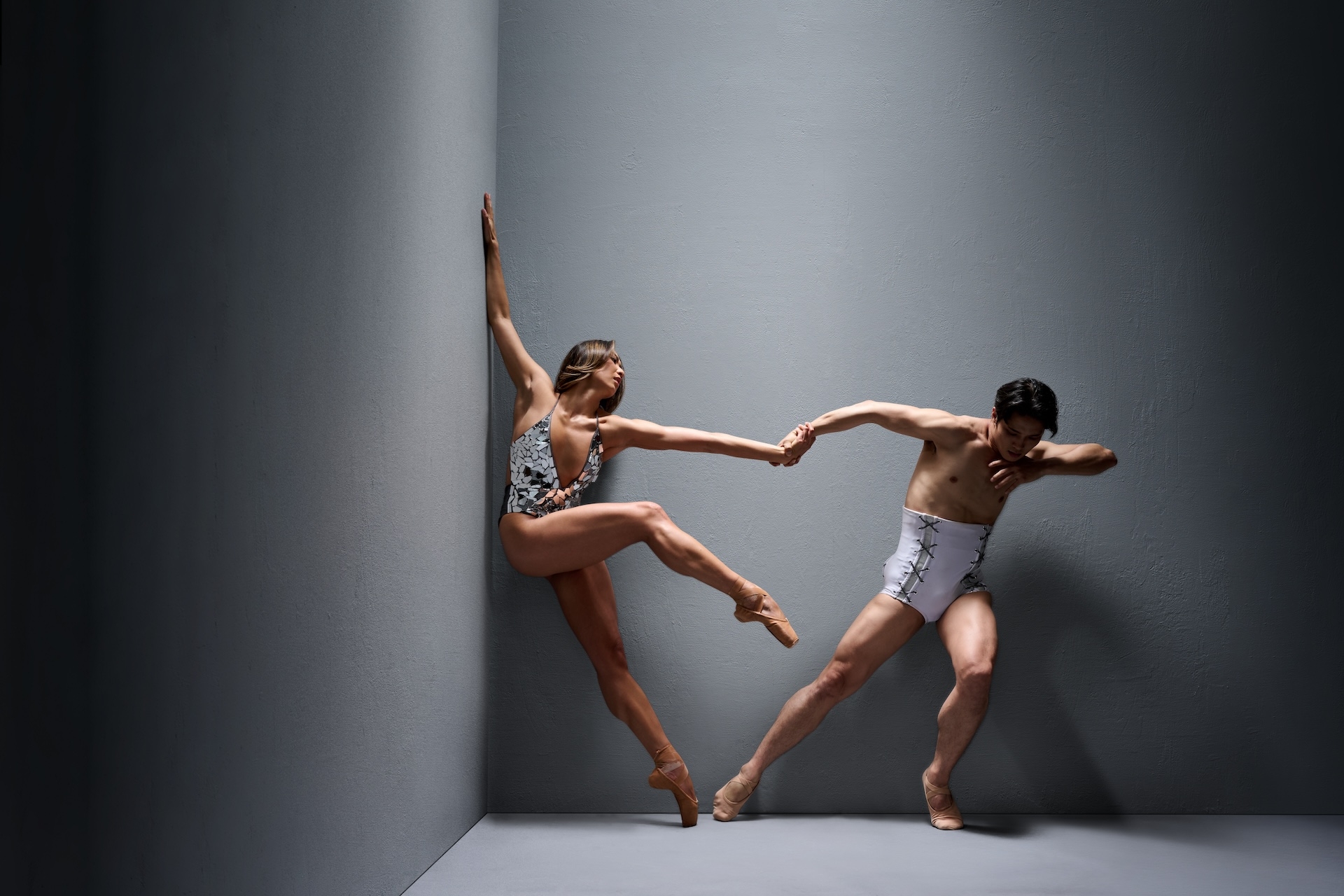 Complexions Contemporary Ballet's Candy Tong and Bilgude Ariunbold - 5