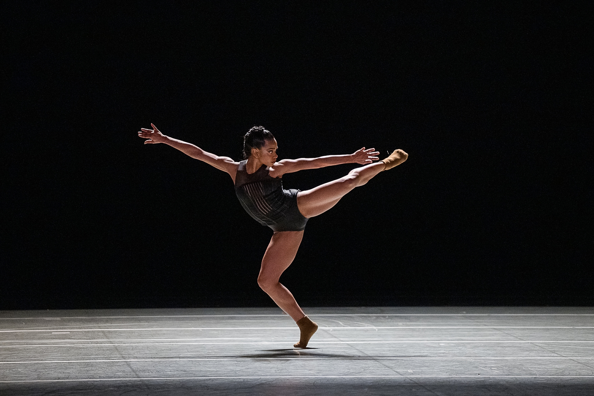 AAADTs Dandara Veiga in Medhi Walerskis Blink of an Eye. Photo by Christopher Duggan_247
