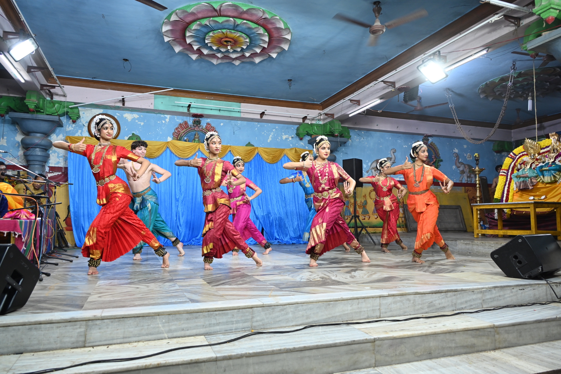 Shakti Dance Company_Photo by Vijay Shreedhar