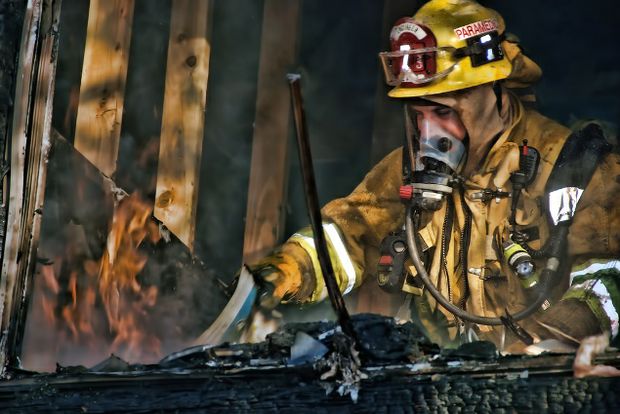 Firefighter at Mission Hills Fire