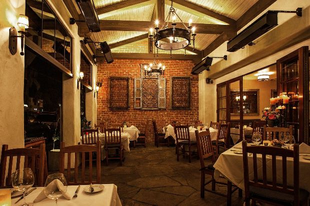 Bouchon_Gallery_dining_ext2_300dpi