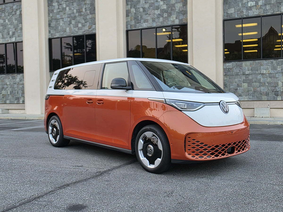 2025 Volkswagen ID. Buzz Pro S Plus
