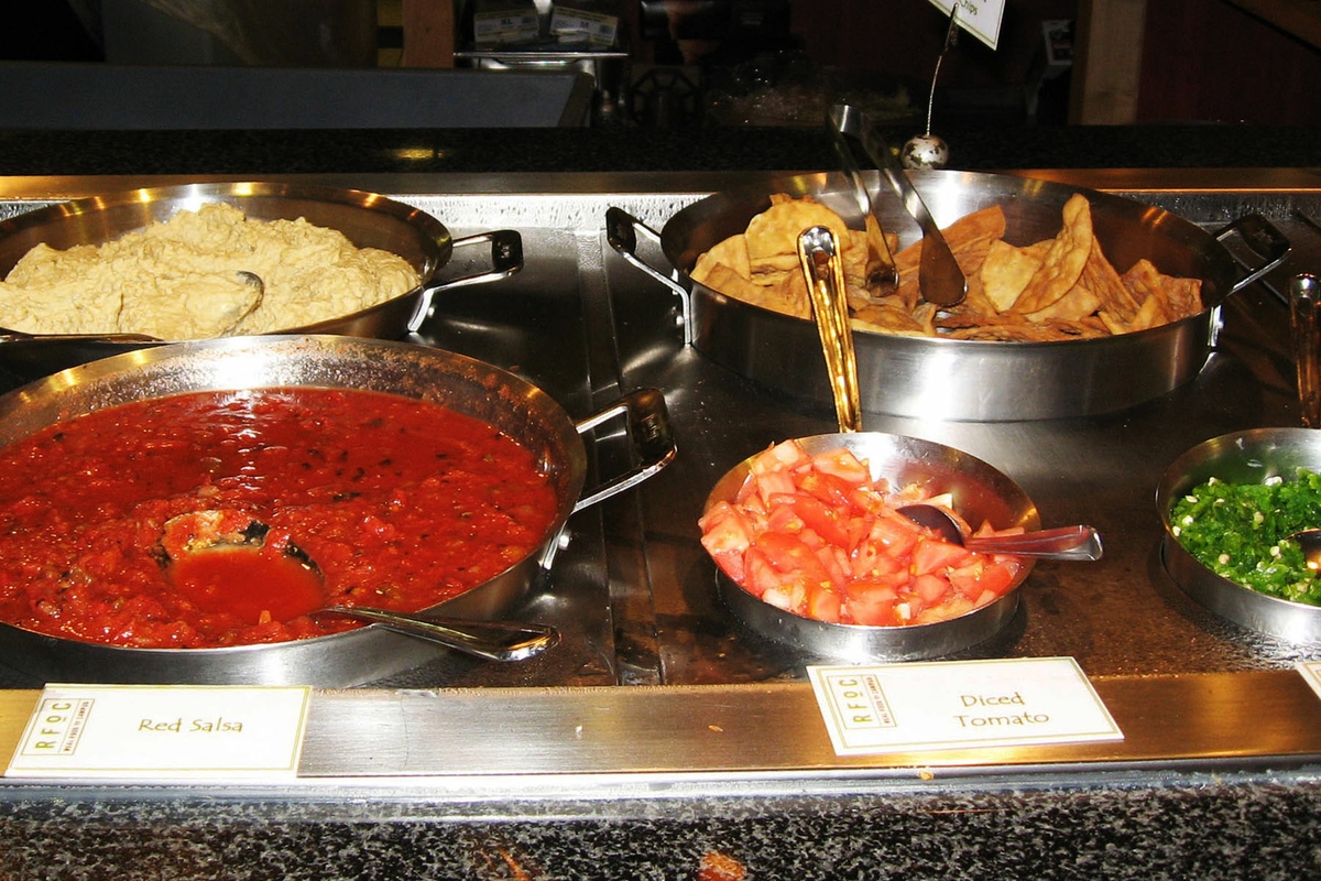 Salsa and chips