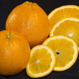 Oranges - whole with slices
