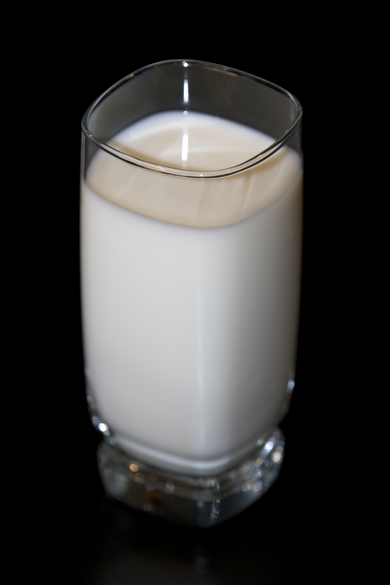 Milk Lowfat in glass verticle from above