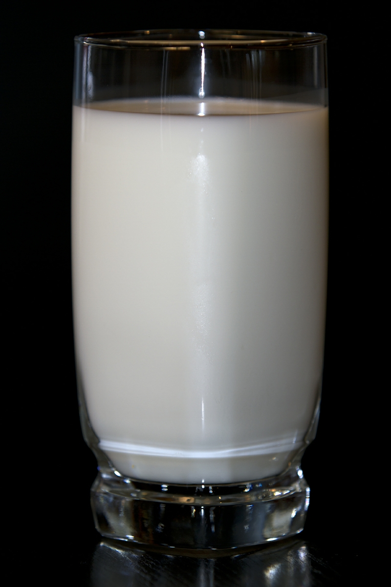 Milk LowFat in glass