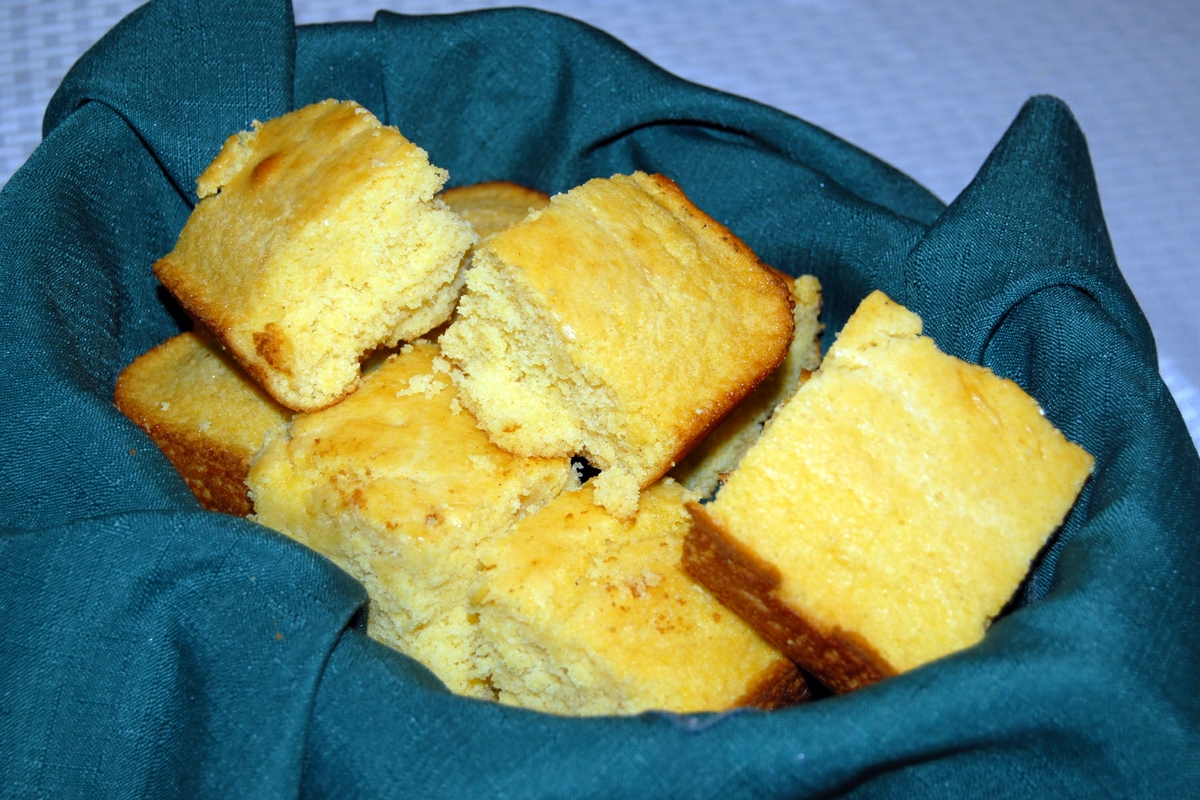 Cornbread basket