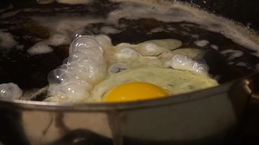 Eggs Frying