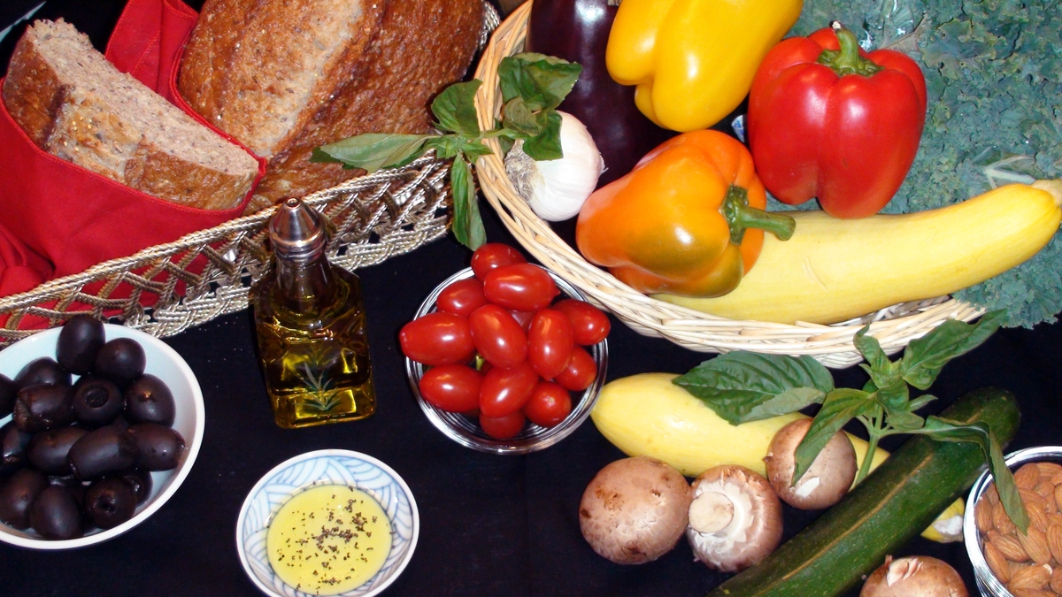 Mediterranean Diet foods - Horzontal
