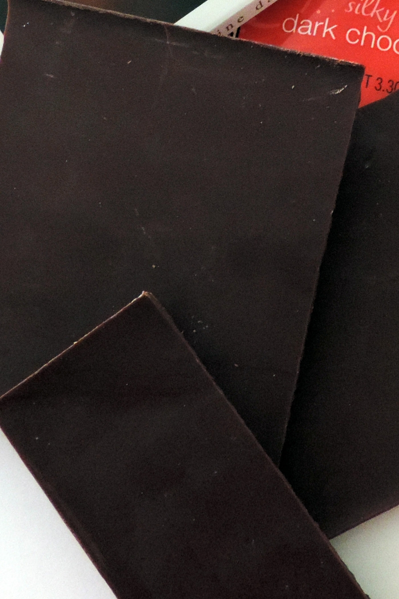 Chocolate - dark (V)
