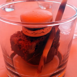 Chocolate dessert
