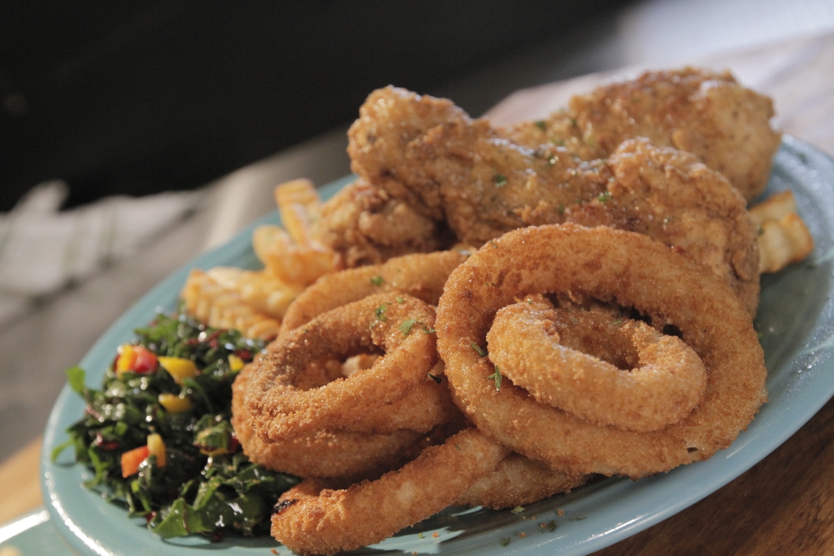 Onion rings - fried dinner 2
