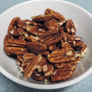 Pecans natural