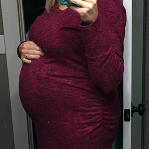 Pregnancy selfie
