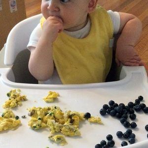 Toddler with healthy snacks
