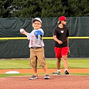 Gabe Greenberg pitching