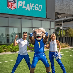 NFL PLAY:60 Kick Off