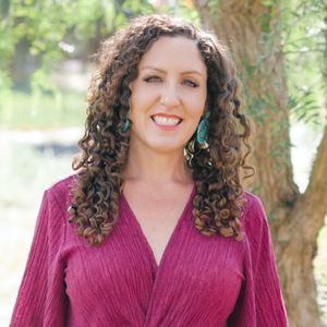 Loryn McGill