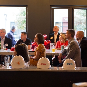 Concientizar sobre corazones y comunidades más fuertes dentro de la industria de la construcción en Atlanta