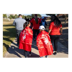La primera West Valley Heart Walk de la American Heart Association (la Asociación Americana del Corazón) recauda más de $220,000 para la investigación de enfermedades cardíacas y ataques o derrames cerebrales