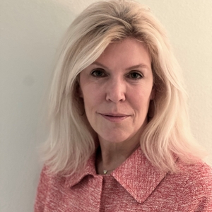 Lee Crain named 2023 Puget Sound Woman of Impact Award Winner