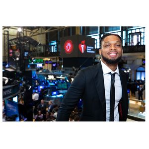 Damar Hamlin at NYSE honoring AHA Nation of Livesavers