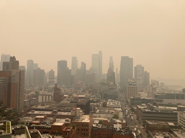 Wildfire smoky haze-NYC Air Quality (2023)