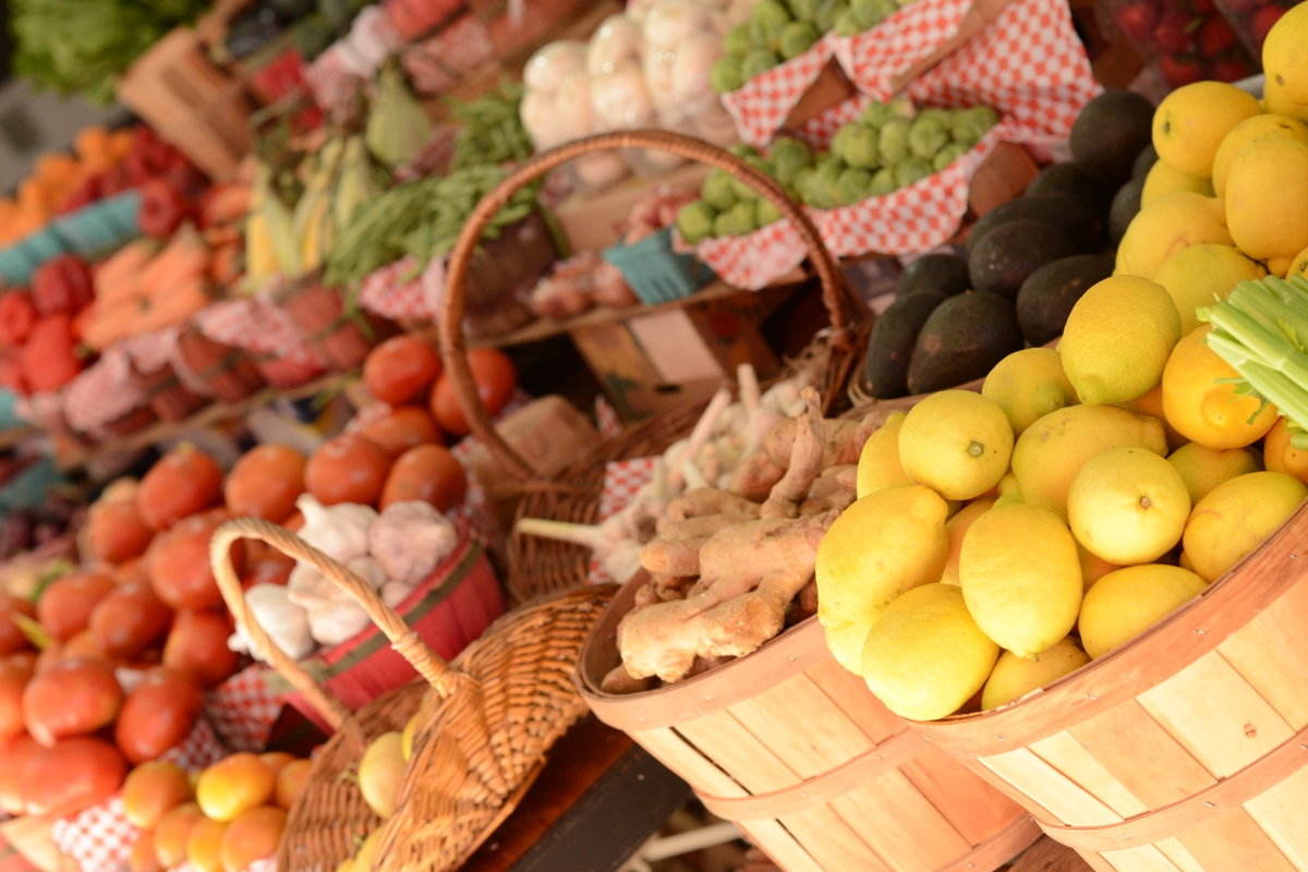 Fresh lemons and more 