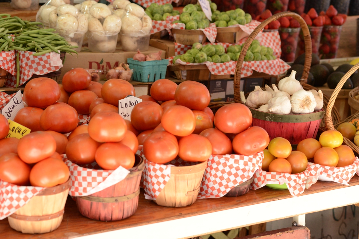Tomatos at the market