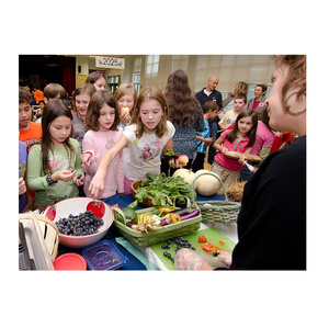 Oregon Expands Free School Meals to Students Facing Hunger